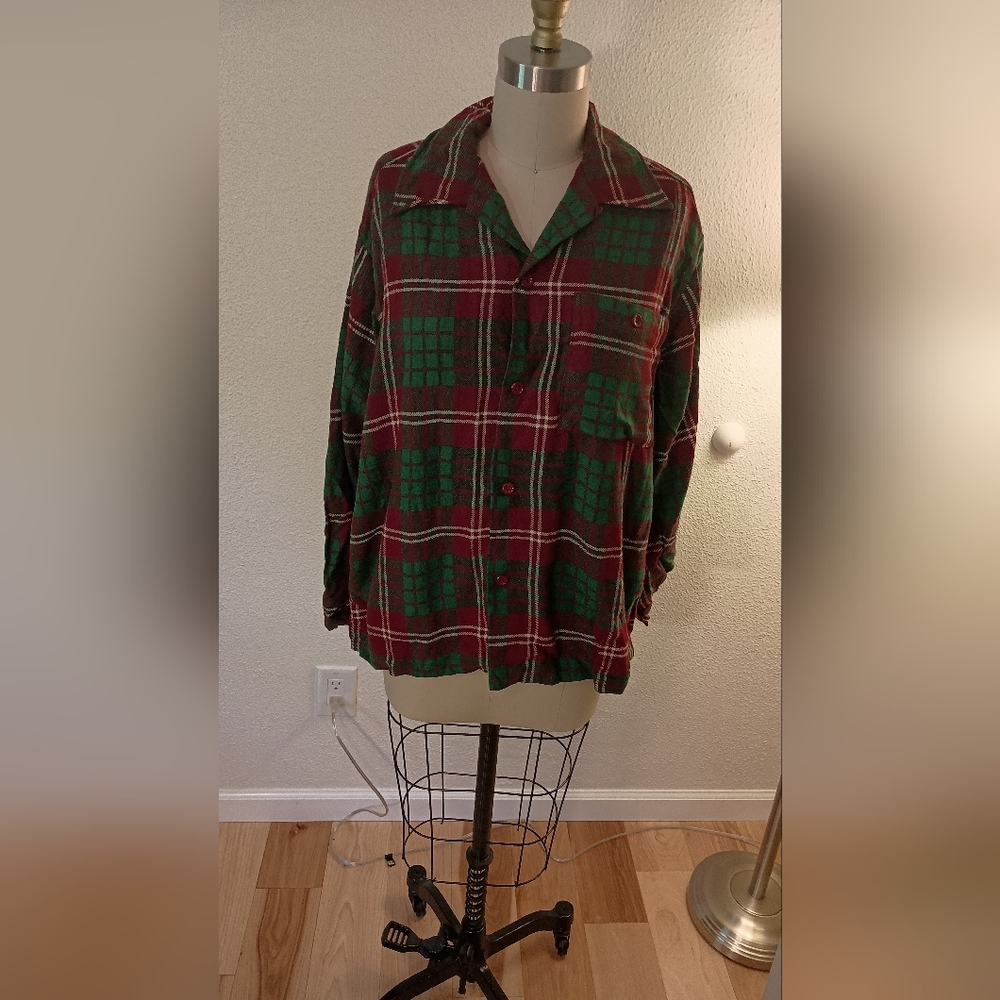 Vtg Festive Plaid Wool Button-Down Shirt